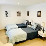 Renovated Apartment With Small Garden In Ajuda